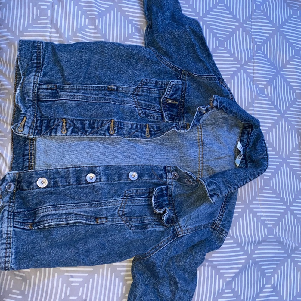 Size small , Jean jacket , has a couple rip but very very small